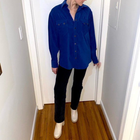 Elegant Royal Blue Women's Button-Down Shirt - Picture 5 of 9